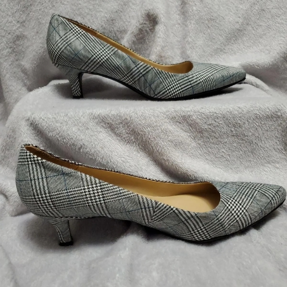 Naturalizer heels
